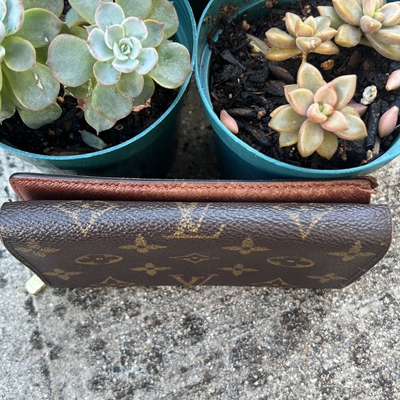 Louis Vuitton monogram bifold wallet - Picture 15 of 16